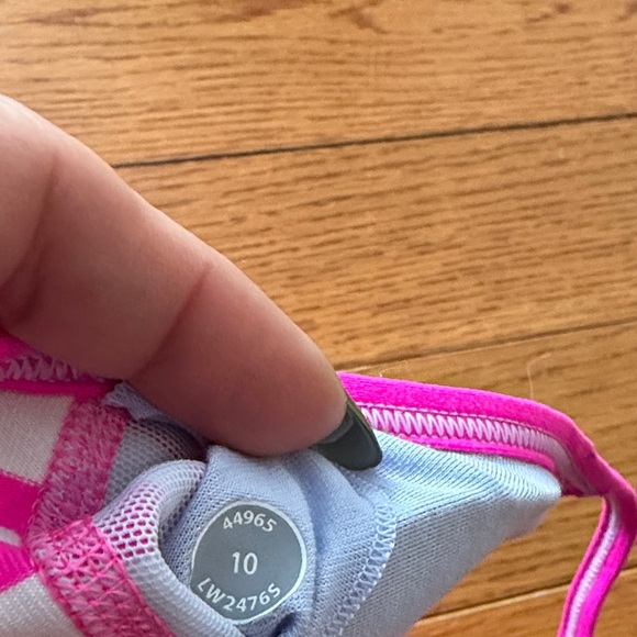 Lululemon sport bra - Picture 7 of 7